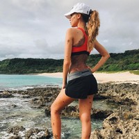 Keadaan yang dialami Yulianna tersebut adalah Congenital Melanocytic Nevus atau CMN. Kondisi tersebut disebabkan oleh pertumbuhan yang berlebih sel-sel pigmen di kulit.  Foto: Instagram (@yulianna.yussef)