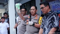 Kapolda Metro Jaya Irjen Pol Gatot Edy Pramono menduga, Zul terlibat dengan jaringan yang lebih besar. Di atas Zul ada bandar yang mengatur jaringan tersebut.