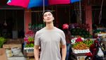 Jangan Salah Fokus! Ini Momen Kulineran Dokter Ganteng, Andrew Lienata