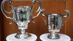 Rudy Hartono Pamer Piala dan Medali All England