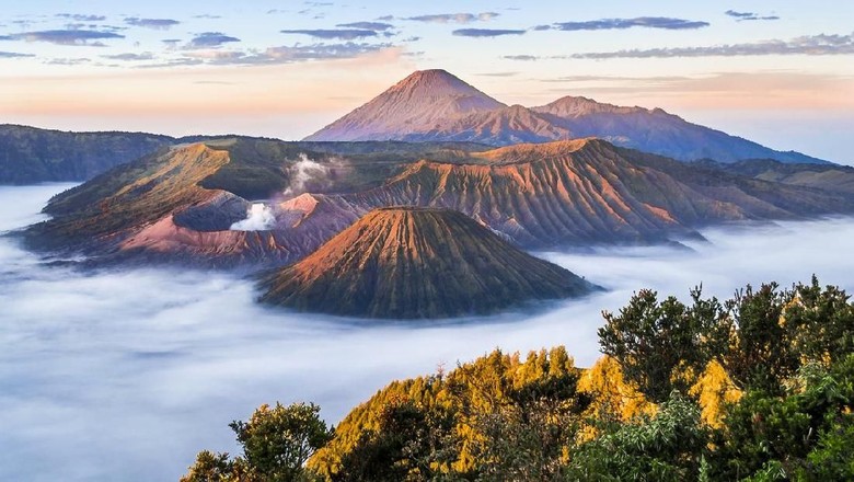 Hasil gambar untuk Gunung Bromo (Jawa Timur)