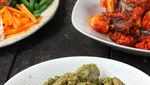 Ini Itiak Lado Mudo, Bebek Cabe Ijo Khas Minang yang Bikin Ngiler!
