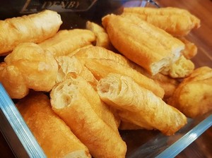 Sore-sore Enaknya Jajan Cakwe Klasik hingga Kekinan di Sini