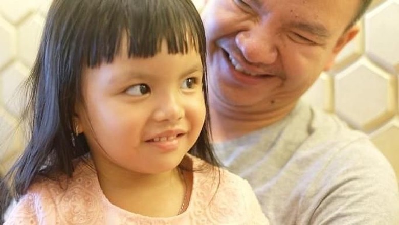Kebahagiaan Putri Denada, Shakira Saat Dijenguk Anies Baswedan/ Foto: instagram @jerryaurum Kebahagiaan Putri Denada, Shakira Saat Dijenguk Anies Baswedan/ Foto: instagram @jerryaurum