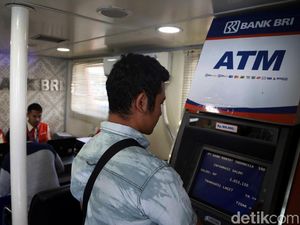 Mengintip Aktivitas Warga Pulau Pramuka di Bank Terapung BRI