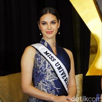 Budaya Indonesia sangat-sangat cantik. Dan aku suka pemilihan Puteri seperti ini, kalian banyak berbagi dan menampilkan budaya tentang Indonesia untuk mengapresiasinya,” imbuhnya. Foto: Muhammad Abduh/Detikcom