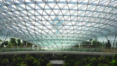 Foto: Mal Mirip Hutan di Singapura, Buka April 2019