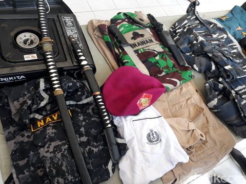 Pria Ini Nyamar Jadi Anggota TNI AL Demi Nikahi Sang Pujaan Hati