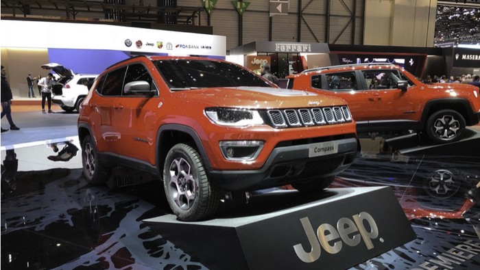 Jeep setrum mobil gagahnya
