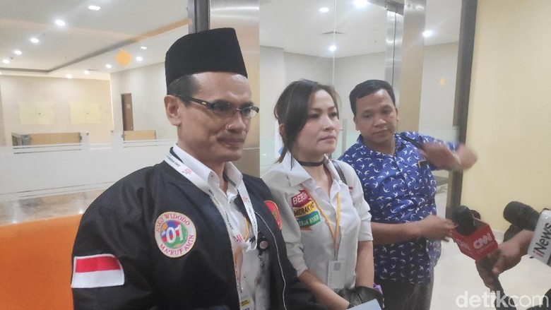 Penuhi Panggilan Polisi, TKN Klarifikasi soal 3 Fitnah ke Jokowi Penuhi Panggilan Polisi, TKN Klarifikasi soal 3 Fitnah ke Jokowi