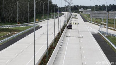 Penampakan Tol Terpanjang RI Sejak Dibangun hingga Beroperasi