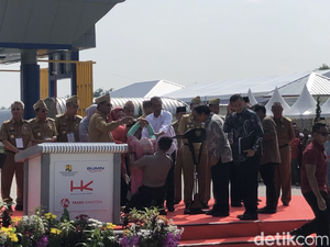 Seorang Ibu Ngadu ke Jokowi Lahan Belum Dibayar, HK: Sudah Sesuai Aturan