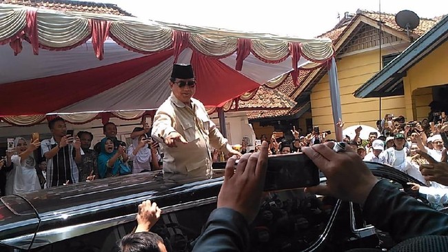 Prabowo Digugat Rp 52 Miliar Kasus Jual-Beli Saham