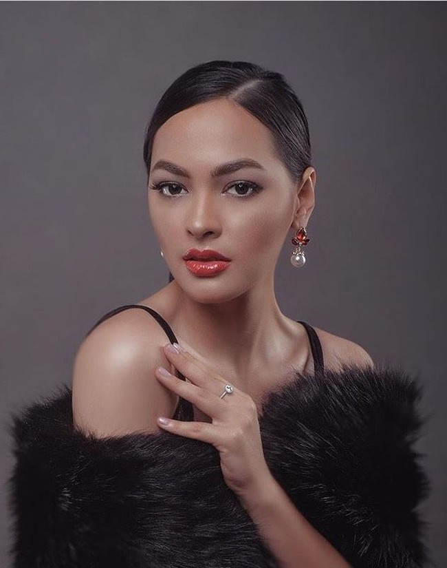 “Saya akan mempersiapkan diri ke ajang Miss International 2019. Sembari itu saya juga akan tetap mempromosikan lingkungan dan seluruh keindahan yang ada di Indonesia,” ungkap Jolene saat konferensi pers pasca penobatan juara Puteri Indonesia 2019. Foto: Instagram Jolene