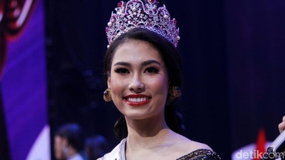 Foto: Mengenal Si Cantik Frederika Alexis Cull, Juara Puteri Indonesia 2019