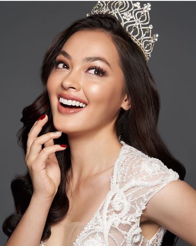 Jolene Marie Cholock-Rotinsulu adalah Runner Up 1 Puteri Indonesia 2019. Perwakilan dari Sulawesi Utara ini nantinya akan mewakili Tanah Air di ajang Miss International 2019.Foto: Instagram Jolene