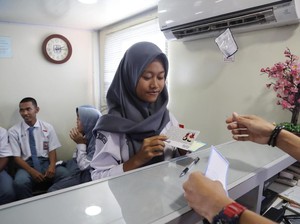 Pelajar Kepulauan Seribu Antusias Nabung di Bank Terapung