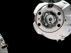 Potret Perjalanan Kapsul Crew Dragon Kembali ke Bumi