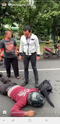 Wali Kota Bogor Bima Arya Beraksi, Tolong Polisi yang Terkapar di Jalan