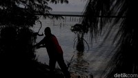 Sampah laut memang jadi masalah tersendiri di Pulau Karya, Kepulauan Seribu.