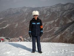 Dari Balik Lensa, Begini Serunya Main Salju di Korea Utara