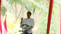 Bertemu Petani Karet di Sumsel, Jokowi Didoakan Terpilih Lagi