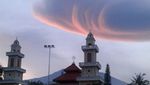 Viral Gunung Lawu Bertopi Awan Nan Indah