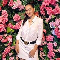 Seperti dikutip dari laman resmi Puteri Indonesia, Jolene rupanya telah memulai kariernya di dunia entertainment dengan menjadi model dan membintangi iklan. Tak hanya itu, ia pun menekuni dunia bisnis seperti cafe, workshop pembuatan sepatu wanita, dan clothing line.Foto: Instagram Jolene
