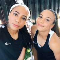 Berbagai komentar dukungan diberikan sesama wanita, terutama para atlet. Atlet voli Bahar Toksoy Guidetti membalas cuitan Sydney dengan mengatakan jika ia ikut dalam permainan kompetitif ketika hamil empat bulan. Ya, kami lebih kuat dari apa yang kami pikir! tulisnya. Foto: Instagram @sydneyleroux