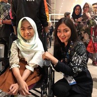 Selain itu, Jolene juga menjadi donatur tetap di Yayasan Nisnde Papua di Kabupaten Nduga Provinsi Papua, sebuah yayasan yang bergerak di bidang edukasi Anak dan Dewasa yang mengajar Bahasa Inggris dan Wawasan Umum. Kegiatan tersebut diharapkan mampu mendukung dan membentuk kesamarataan pendidikan di Indonesia. Foto: Instagram Jolene