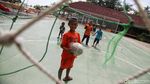 Asyiknya Bermain di RPTRA Nyiur Melambai