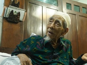 Mbah Moen Wafat di Mekah, Ini Fakta Seputar Berhaji di Usia Lanjut