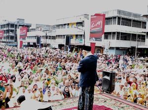 Maruf Amin Ikut Salat Dhuha Berjemaah di Tapanuli Selatan, Bobby Hadir