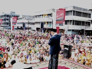 Maruf Amin Ikut Salat Dhuha Berjemaah di Tapanuli Selatan, Bobby Hadir