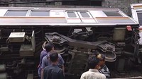 Gerbong 1 diketahui dikhususkan untuk wanita. Gerbong dua biasa diisi penumpang umum.