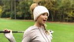 Foto: Gaya Traveling Lucy Robson, Pegolf yang Terlalu Cantik