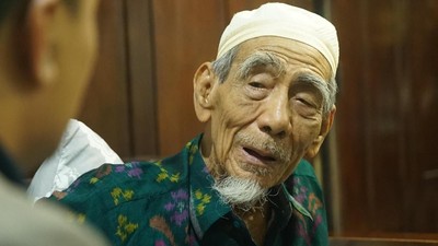 Suasana di Depan Kamar Jenazah Mbah Moen di RS An Noor Mekah