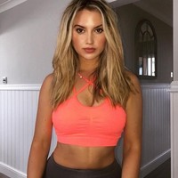 Lucy memiliki 306 ribu lebih pengikut di Instagram dan kerap mengunggah aksinya bermain golf. Tak hanya itu, ia pun suka tampil dengan gaya seksi. Foto: Instagram @lucyrobson