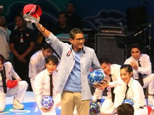Sandiaga Singgung Kartu Pra Kerja dan Tenaga Kerja China di Debat