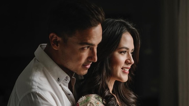 Serba Romantis, Kejutan Raisa di Ulang Tahun Hamish Daud/ Foto: Instagram Serba Romantis, Kejutan Raisa di Ulang Tahun Hamish Daud/ Foto: Instagram