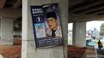 Duh... Poster dan Spanduk Caleg Bikin Kumuh Tol Becakayu