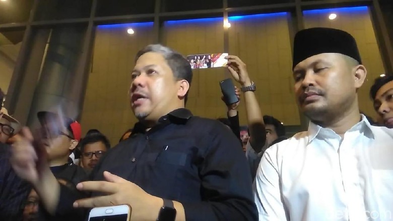 Konser Solidaritas Ahmad Dhani Belum Dapat Izin, Fahri Sesalkan Sikap Polisi Konser Solidaritas Ahmad Dhani Belum Dapat Izin, Fahri Sesalkan Sikap Polisi