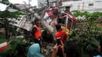 Potret KRL Jakarta-Bogor Terguling dari Atas