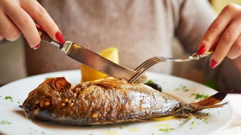 Ikan Apa Saja Sih yang Enggak Boleh Dimakan Saat Hamil Ikan Apa Saja Sih yang Enggak Boleh Dimakan Saat Hamil