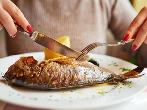 Dapat Makanan Gratis, Pengunjung Ini Malah Beri Ulasan Buruk ke Restoran