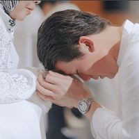 Tak Kalah Cetar, Reino Barack Pakai Jam Tangan 1 M Saat Lamar Syahrini