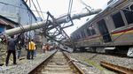 Potret KRL Jakarta-Bogor Terguling dari Atas