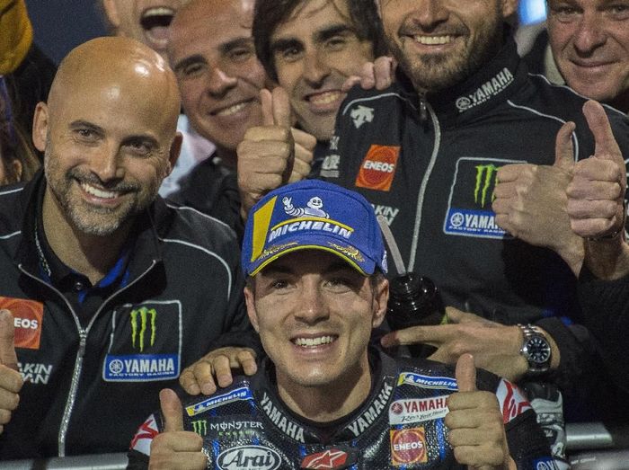 Pebalap Yamaha, Maverick Vinales, meraih pole position di MotoGP Qatar (Foto: Mirco Lazzari gp/Getty Images) Pebalap Yamaha, Maverick Vinales, meraih pole position di MotoGP Qatar (Foto: Mirco Lazzari gp/Getty Images)