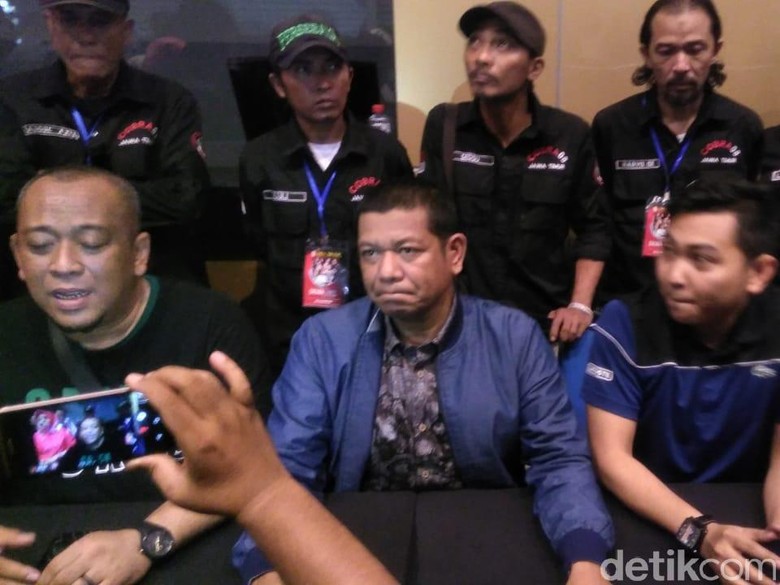 Tiket Konser Hadapi dengan Senyuman Terjual 1.500 Lembar, Ini Faktanya Tiket Konser Hadapi dengan Senyuman Terjual 1.500 Lembar, Ini Faktanya