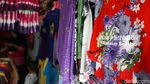Warna-warni Kaos Souvenir di Pulau Harapan